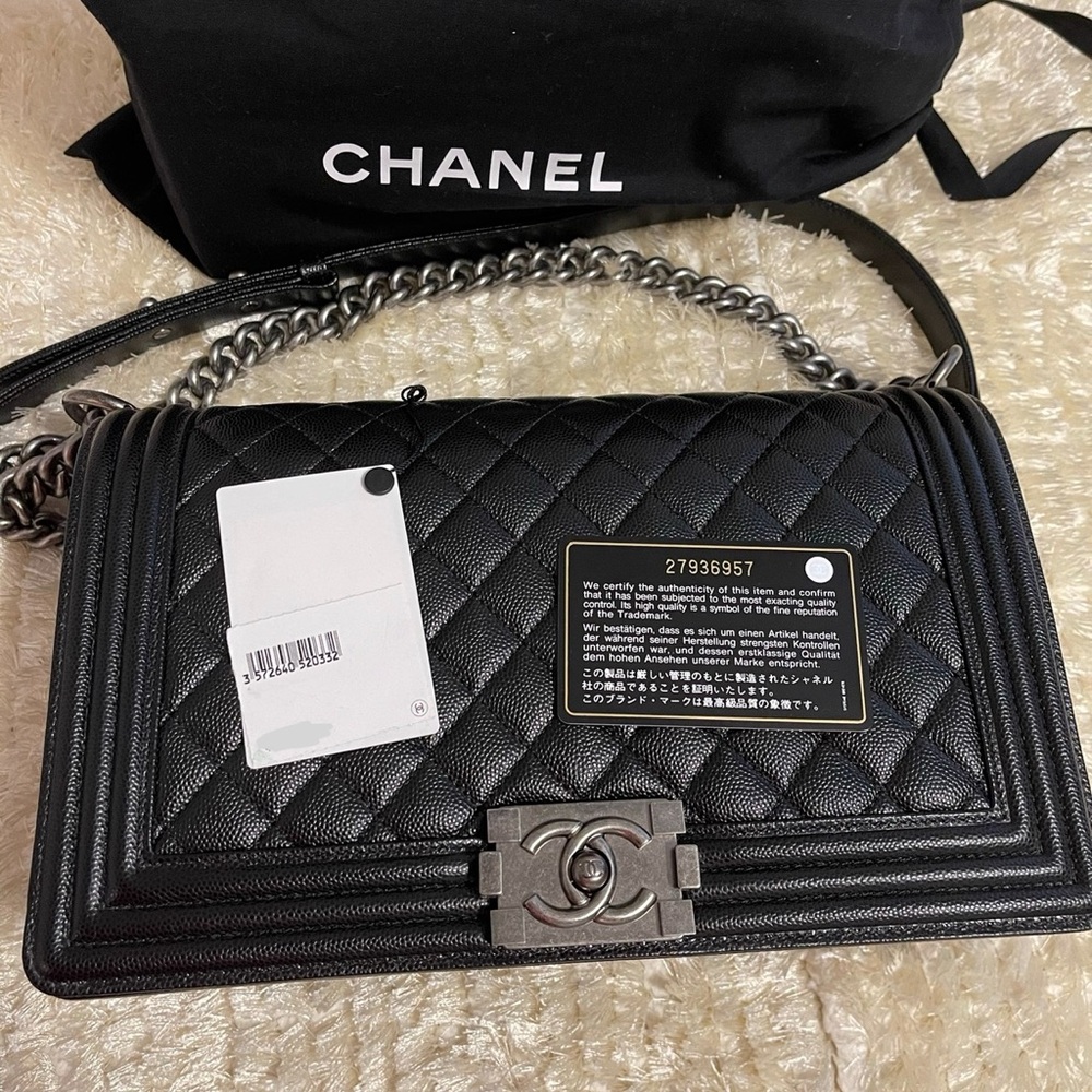 Chanel Boy Bag Large (caviar leather)